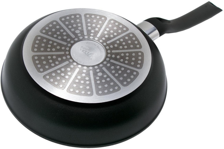 تابه / ماهیتابه نچسب فیسلر مدل سنیت Fissler Cenit 2۴cm